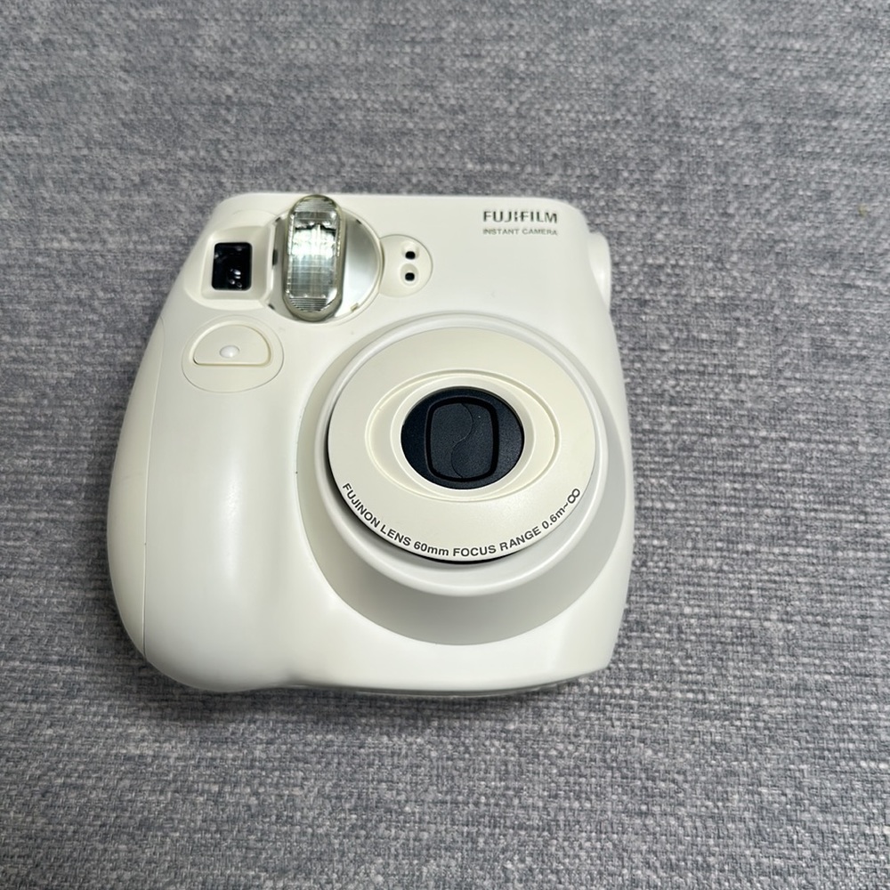 FujiFilm instax mini 7s